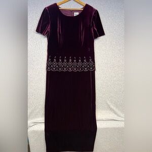R M Richards Dress Womens 12 Beaded Velvet Gown Formal